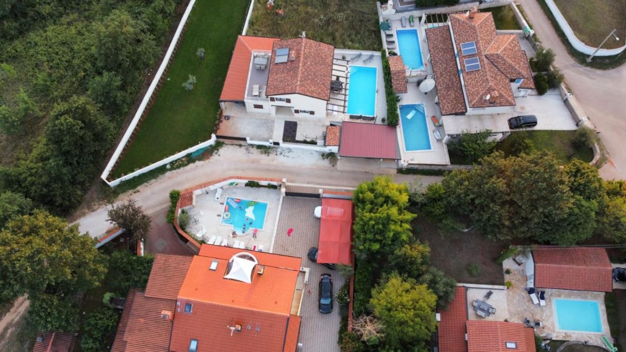 Apartments Villa Mimi Вишнян Екстер'єр фото