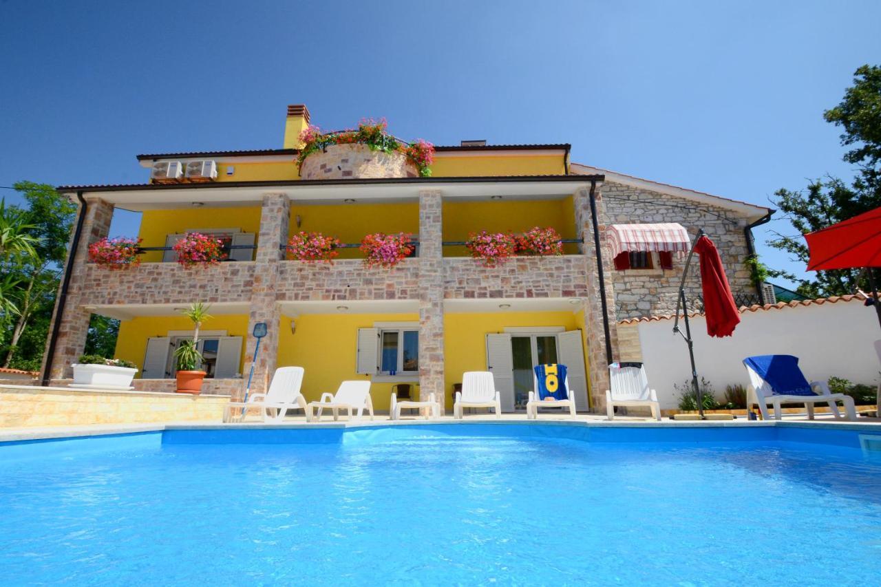 Apartments Villa Mimi Вишнян Екстер'єр фото