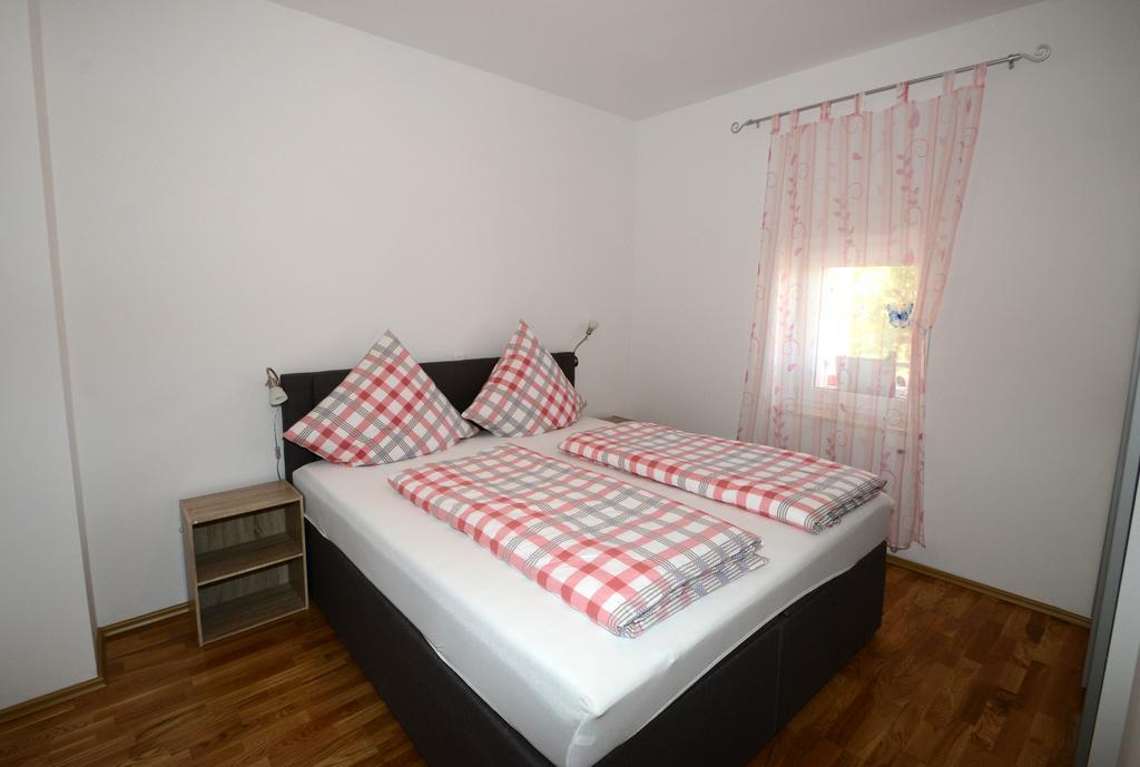 Apartments Villa Mimi Вишнян Номер фото